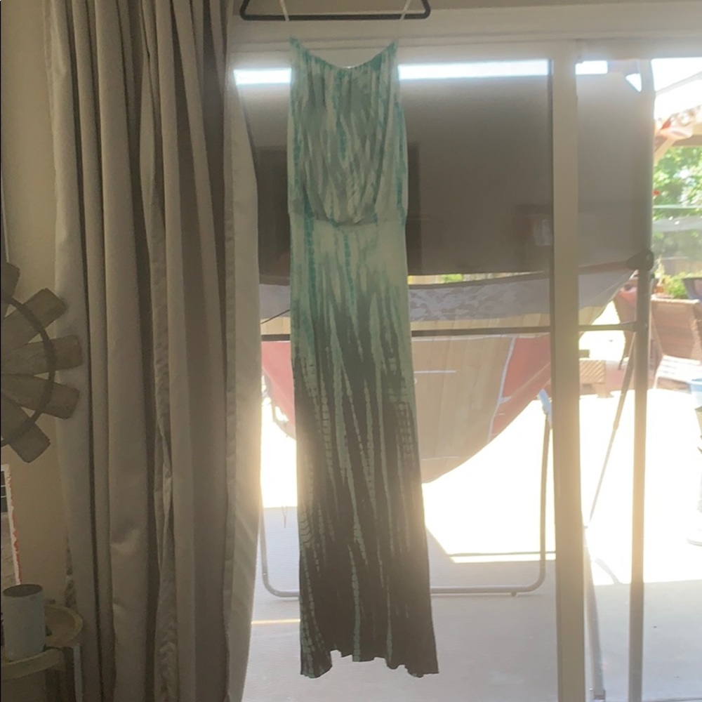 strapless dress